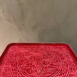 S/2 TRAY W/ LOVE EDGE   RED