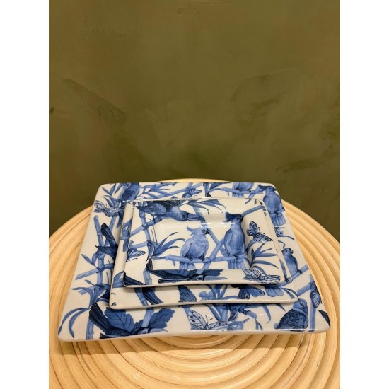 S/3 Ashtray   Blue Parrots