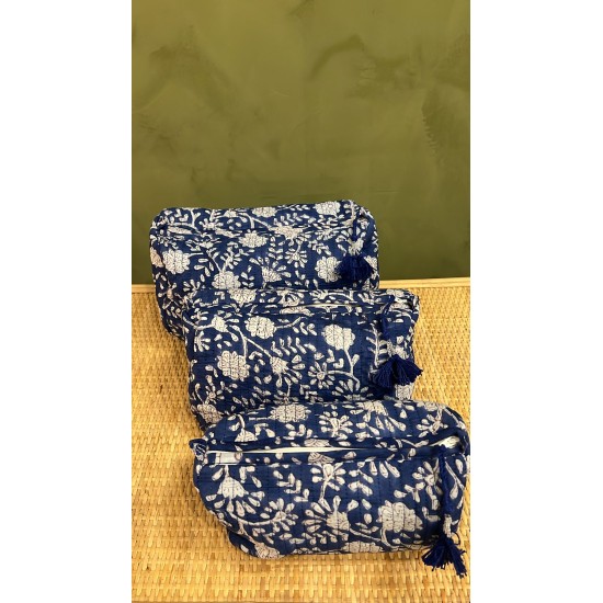 Blue,White  Flowers Toiletry Bags S/3 