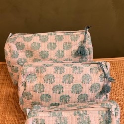 White ,Green Elephants Toiletry Bags S/3 
